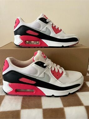Nike Air Max 90 Sneakers Light Silver/Aster Pink DH8010 105 Women’s Sz 6.5 BNIB